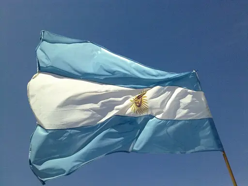 Argentina's national team celebrates after defeating England 2–1 to qualify for the 2026 FIFA World Cup Final.